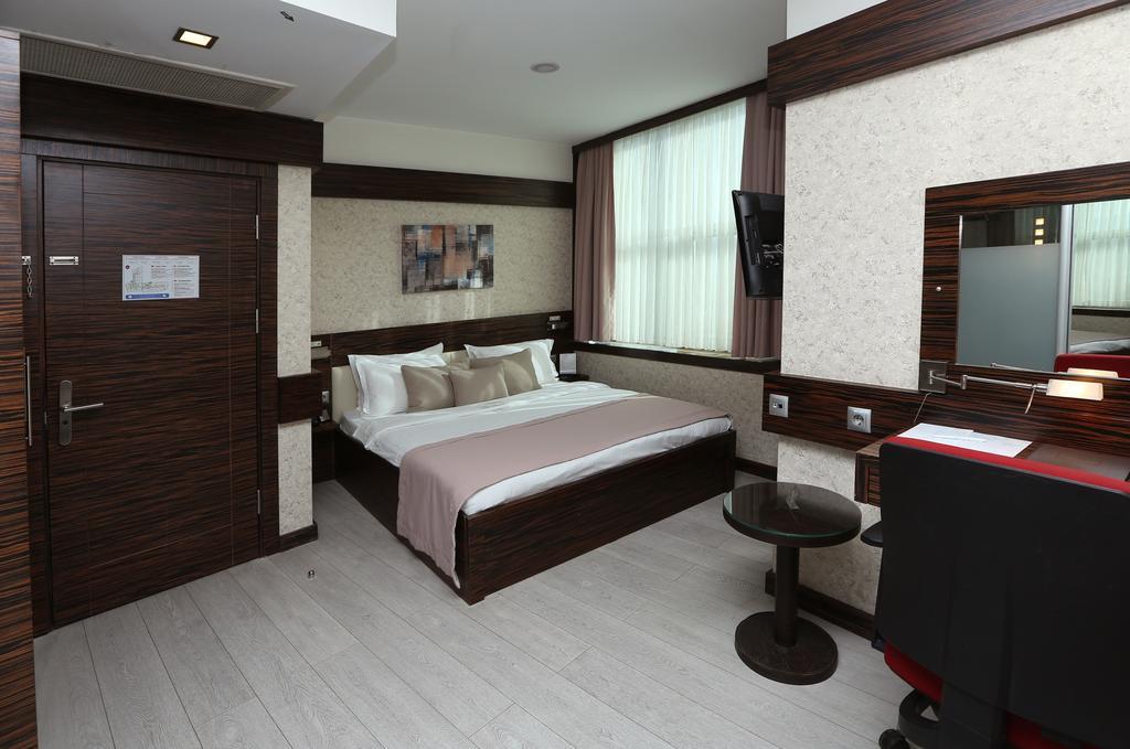 Wes Hotel Kocaeli Exterior photo